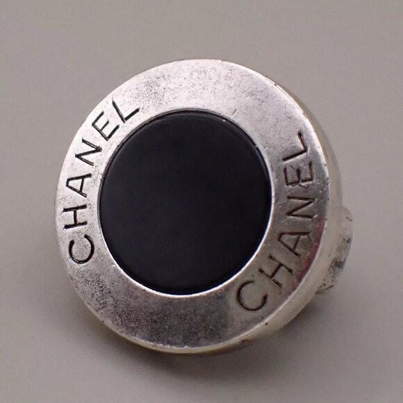 CHANEL Logo Round Button Earrings 99P Clip-On Silver Vintage Accessory 31RJ797 - Picture 9 of 10